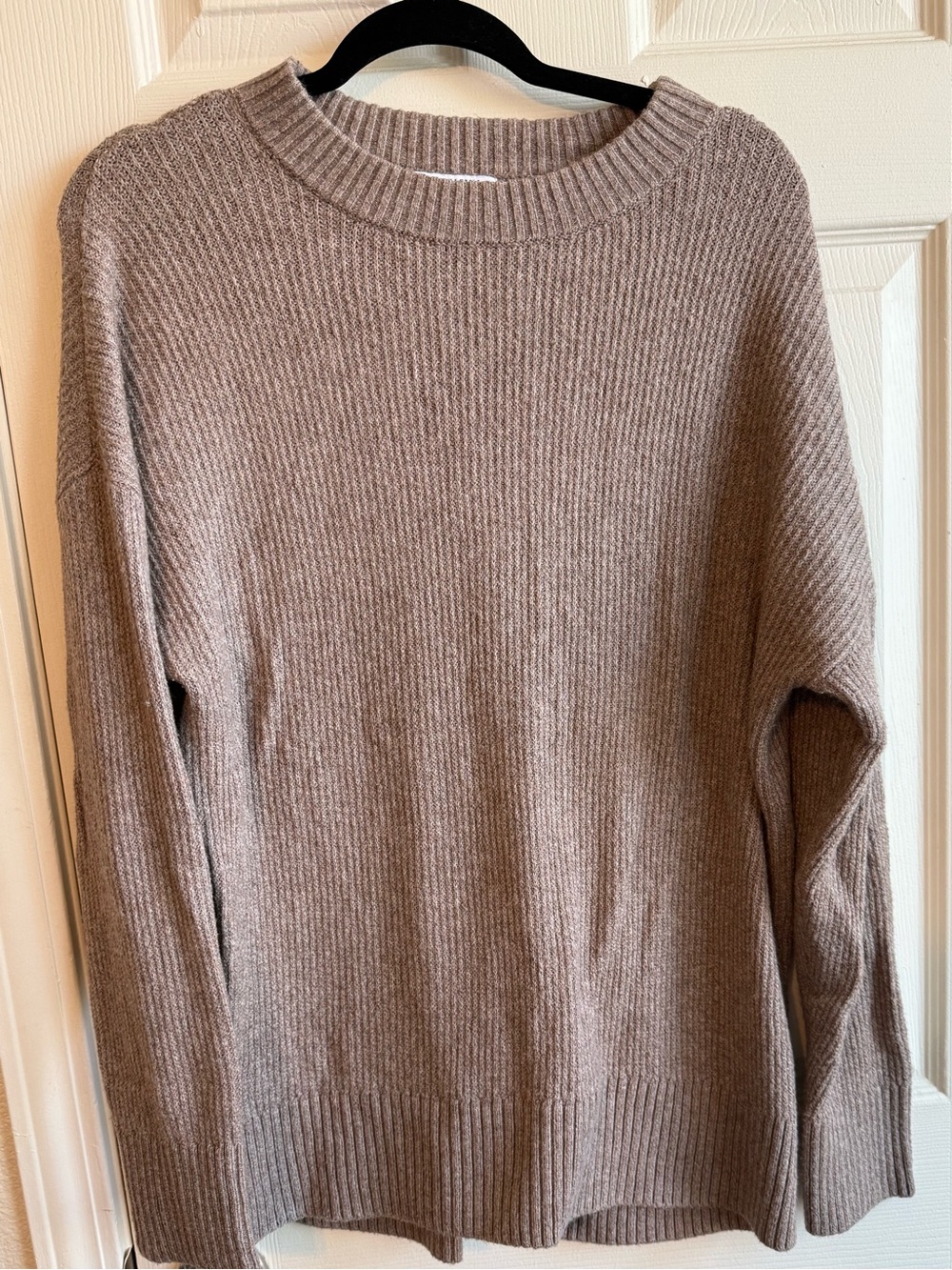 Women’s Old Navy sweater lot - Picture 2 of 4